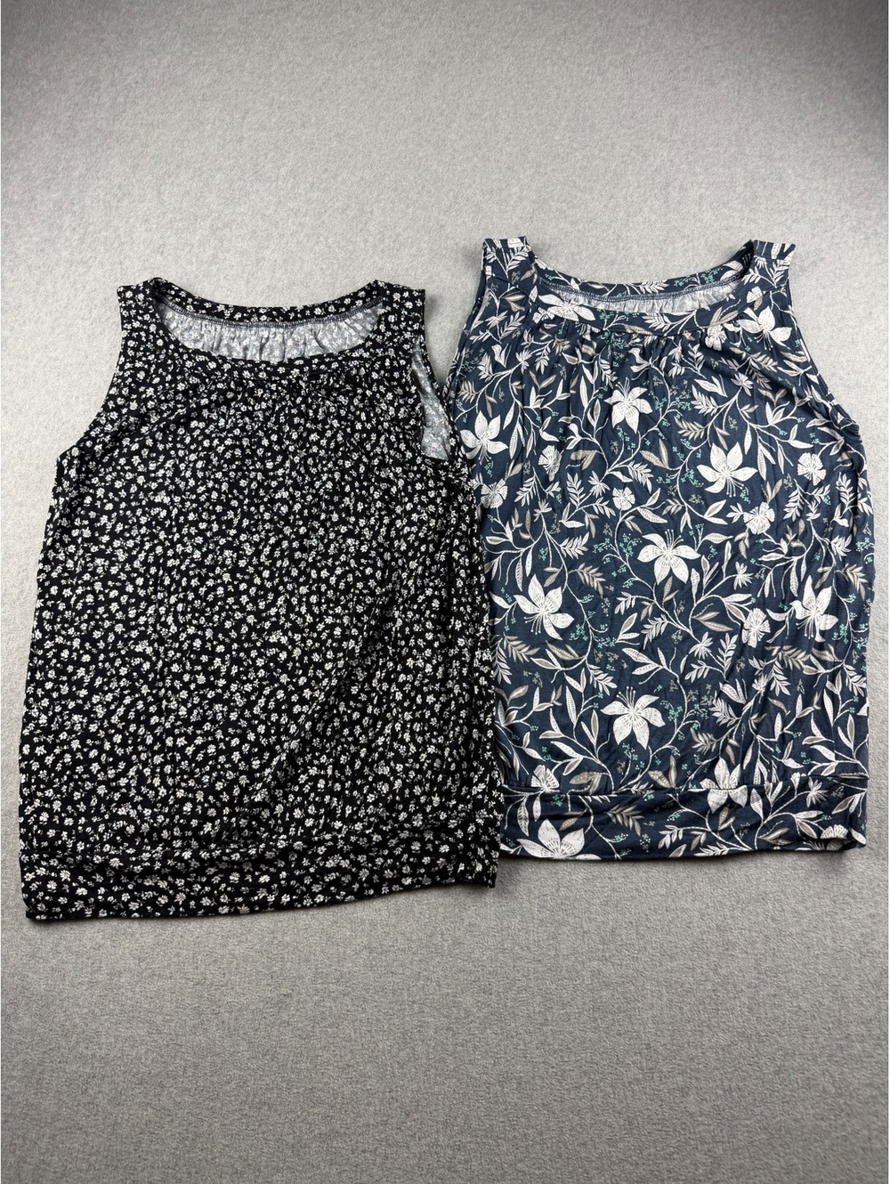 LOFT Outlet Tank Tops Womens M Lot of 2 Floral Black & Navy Rayon Sleeveless